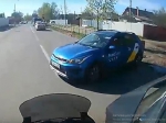 Попавший в ДТП мотоциклист опубликовал видео момента столкновения с такси - https://tvernews.ru/