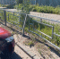 В Твери женщина не справилась с управлением и снесла забор - PanoramaPro.Ru