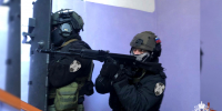 При силовой поддержке СОБР Управления Росгвардии по Тверской области задержан подозреваемый в покушении на мошенничество с социальными выплатами на сумму более 13 миллионов рублей - Росгвардия