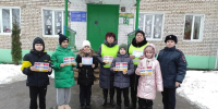Ржевские автоинспекторы совместно с родительским патрулем провели для школьников акцию «Безопасный переход» - ГИБДД