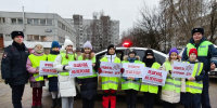 В Твери полицейские и юные инспекторы дорожного движения СОШ № 21 провели акцию «Водитель не спеши, пешехода пропусти!» - ГИБДД
