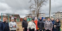 Администрация Калининского округа вышла на субботник в Бурашево - Калининский район