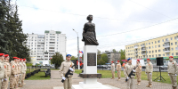 Губернатор Игорь Руденя открыл в Твери памятник герою войны Паше Савельевой - Афанасий-биржа