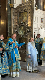 3 июня 2025, Митрополит Амвросий поздравил митрополита Санкт-Петербургского и Ладожского Варсонофия с 70-летием
