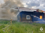 Огонь уничтожил дачу под Андреаполем
