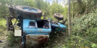 В Тверской области в перевернувшемся тракторе погиб мужчина - Комсомольская Правда