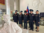 Тверские судебные приставы отметили День Государственного флага