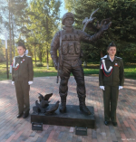 Память, высеченная в камне: в Становской школе увековечили имена героев