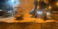 Под Тверью водитель едва не сгорел в грузовике - Комсомольская Правда