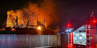 В Тверской области пожарные не спасли дом, но отстояли гаражи - Тверские ведомости
