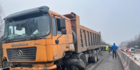 Под Тверью на трассе Р-132 опрокинулся автомобиль - ТИА