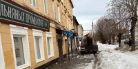 В Вышнем Волочке женщина попала в больницу из-за схода наледи с крыши - Тверские ведомости