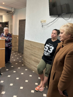 Изображение для материала:
Уполномоченный посетила пункты временного размещения граждан, прибывших с территории проведения СВО