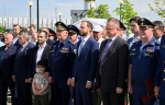 20 мая глава Тверской области Виталий Королев открыл стелы, увековечивающие подвиги выпускников Тверского суворовского училища, Героев России Василия Марзоева и Павла Ендовицкого. Собравшиеся почтили память воинов минутой молчания.