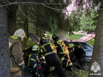 На «Золотом кольце» под Тверью автомобиль улетел в кювет. Пострадали две женщины