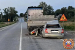 Под Тверью водитель легковушки протаранил фуру и погиб