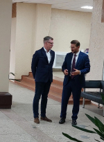 Алексей Петухов наградил победителей и призёров областного конкурса спортшкол на совещании в Лихославле
