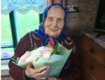 Виталий Королев – труженице тыла Нине Дмитриевне Горшковой, которая отмечает вековой юбилей: Вы воплощаете своим примером удивительную преданность малой родине