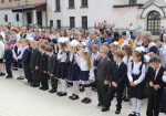 28.08.2026 | В праздник Успения Богородицы в Старице освятили памятник «Три игумена» и напутствовали будущих первоклассников