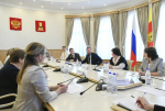 Виталий Королев пообщался с тверскими педагогами и сказал, какой должна быть школа